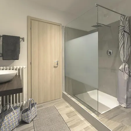 Antica Corte - Anemone Stresa